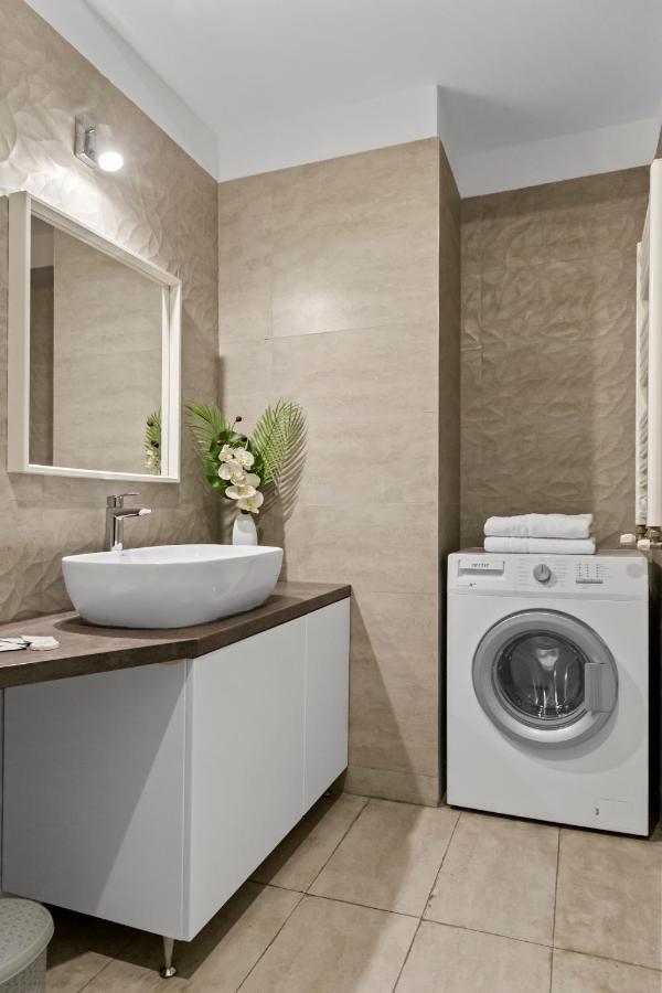 Aquarius: Upscale Flat In The Heart Of Bucharest! Apartamento Exterior foto